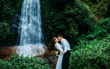 Có nên thuê thợ chụp ảnh cưới ở Sapa?